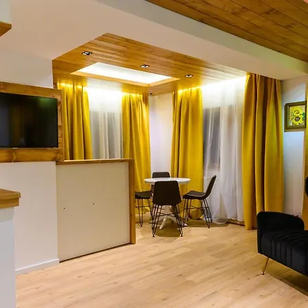 Apartament De Inchiriat Interski Mara דירה